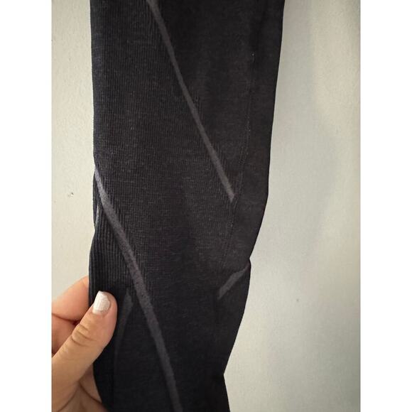 ATHLETA Embodiment Black/Dark Grey Seamless
Leggings Size Medium Style 242859 - Picture 3 of 8